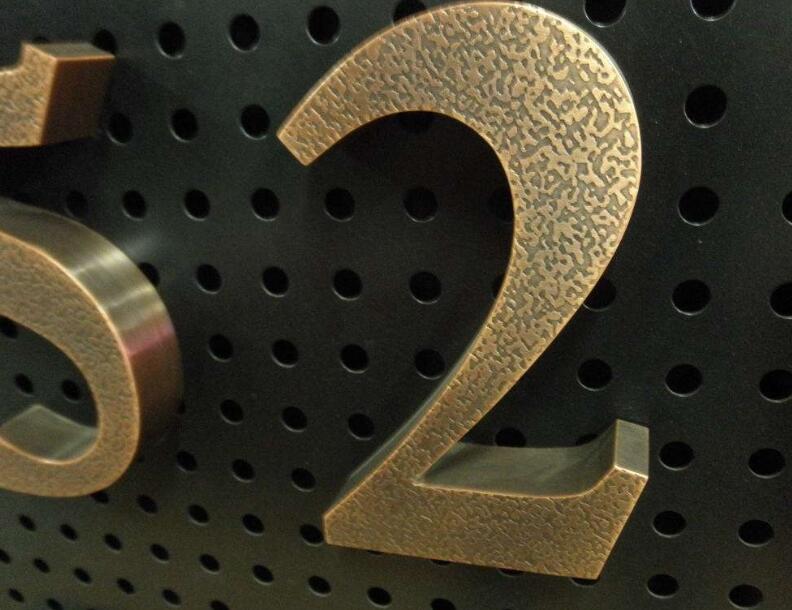 經典的不銹鋼精品字 經典的不銹鋼精品字